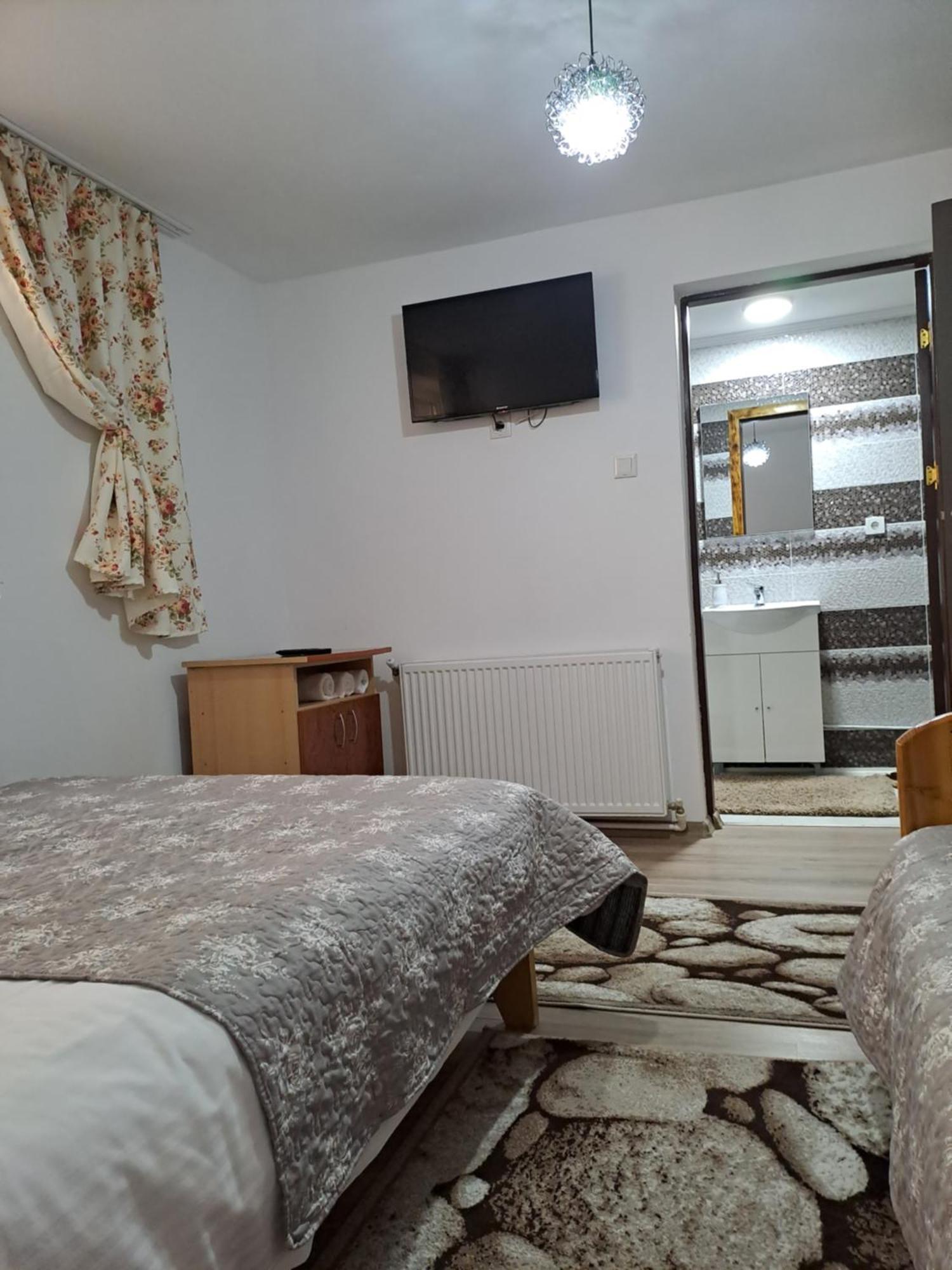 Willa Casa Raul Rucăr Zewnętrze zdjęcie