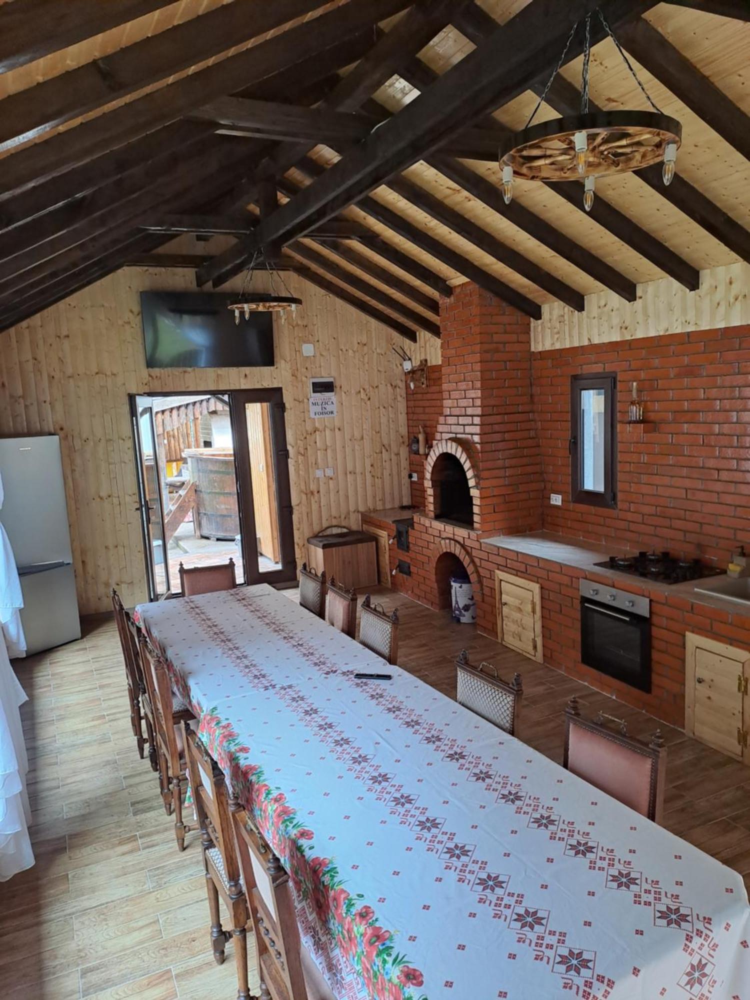 Willa Casa Raul Rucăr Zewnętrze zdjęcie